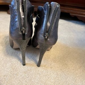 Size 9 open toed heel